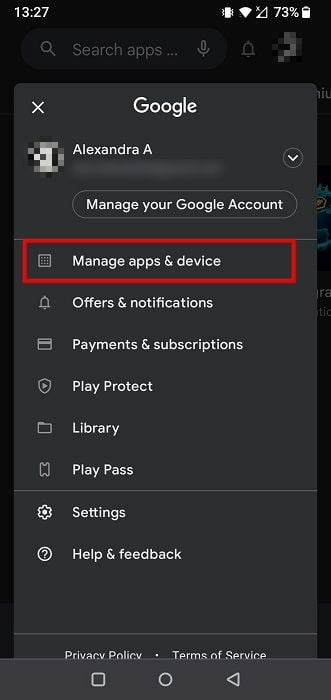 Sélection "Gérer les applications et l'appareil" depuis le menu de l'application Google Play Store. 