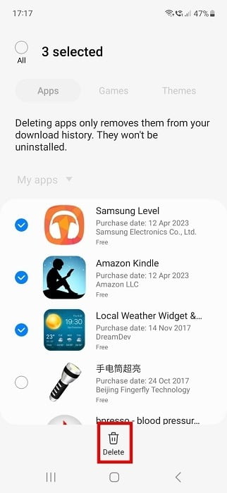 Suppression d'applications de la liste des applications récemment supprimées via l'application Galaxy Store. 